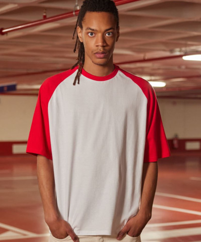 Majica z raglan kratkimi rokavi v kontrastni barvo